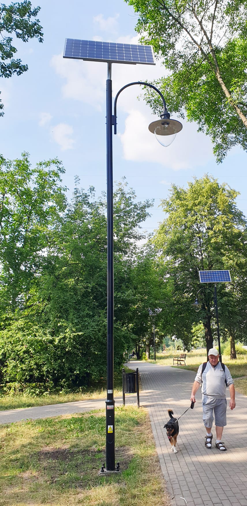 Sustainable Urban Charging Hub